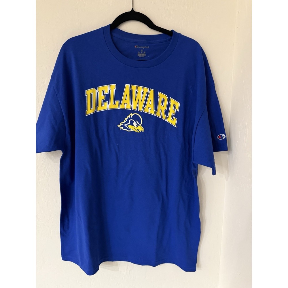 Delaware Blue Hens Men's Champion T-shirt- Size XL-NWT